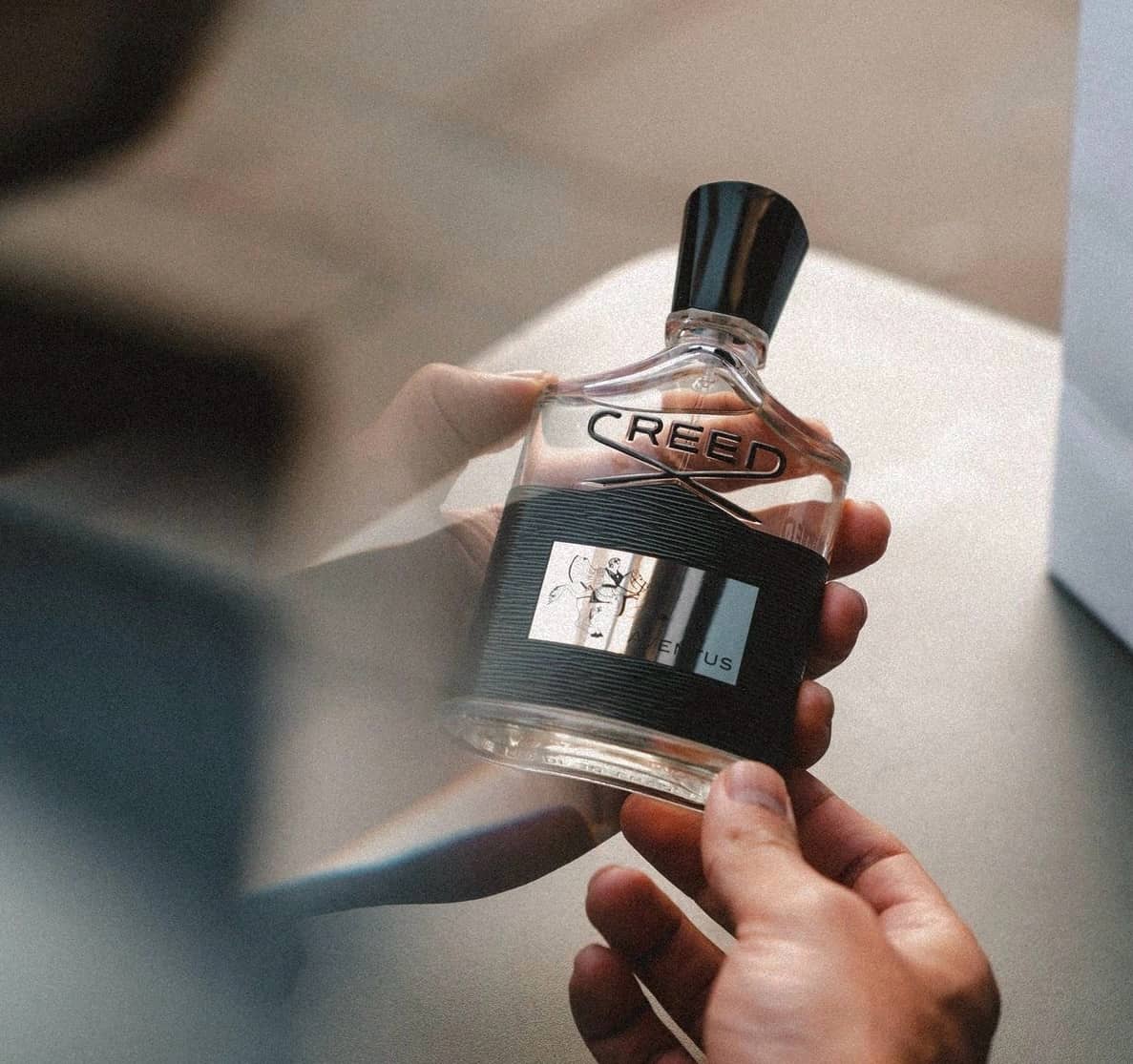 Лучшие мужские ароматы, которые нравятся женщинам в 2026 году Лучшие мужские ароматы, которые нравятся женщинам в 2026 году - NARFFUM perfume blog article