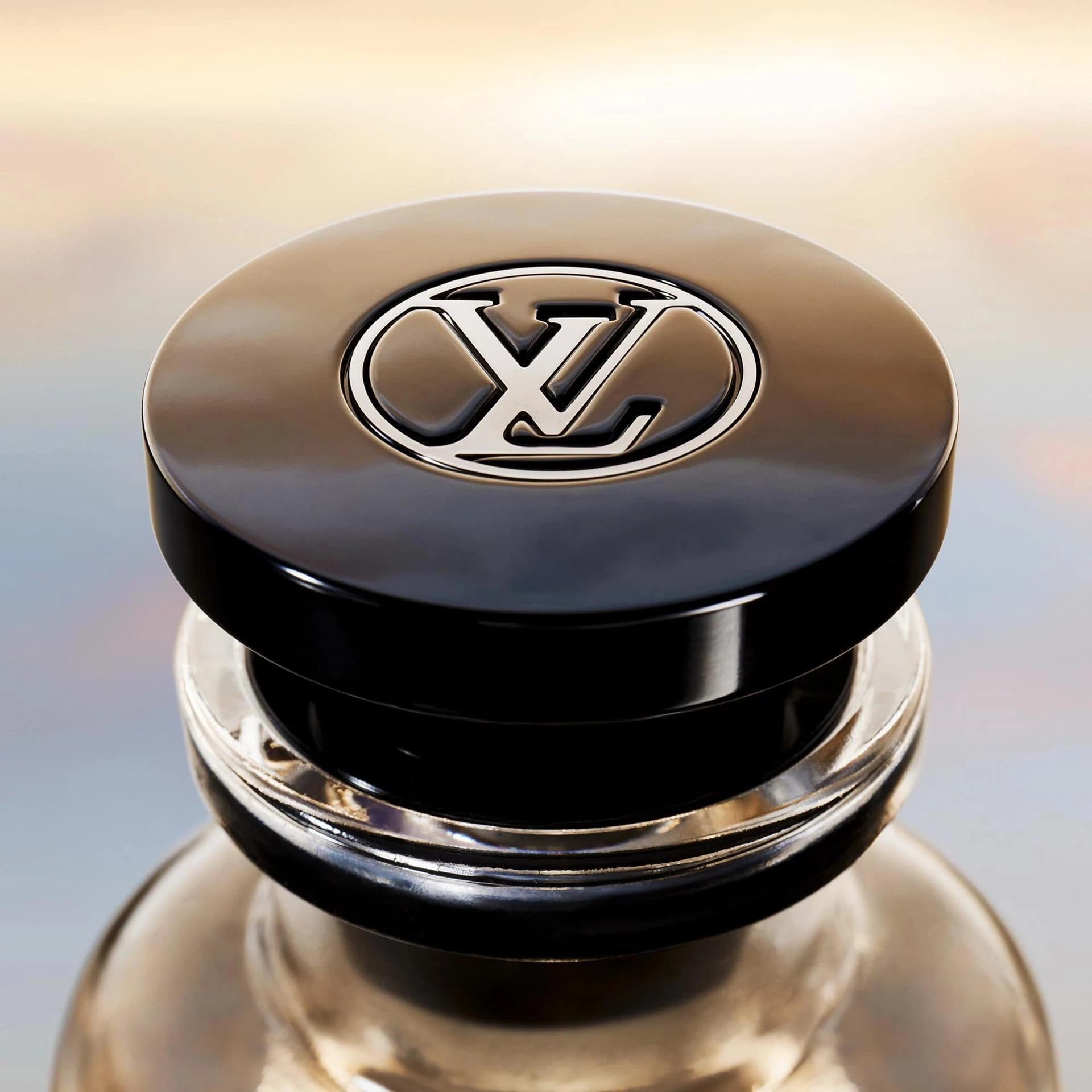 Louis Vuitton-ի L'Immensité-ն, Bvlgari-ի Tygar-ը և զանգվածային հալյուցինացիաները - Section 13 Louis Vuitton-ի L'Immensité-ն, Bvlgari-ի Tygar-ը և զանգվածային հալյուցինացիաները - Section 13 image - NARFFUM blog